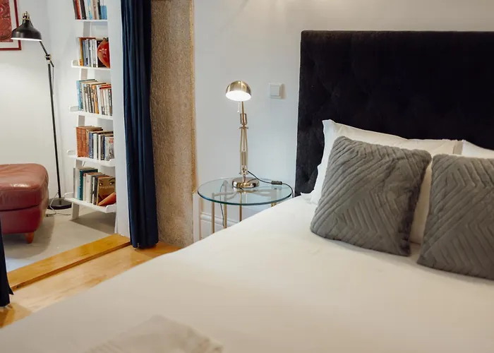 Oporto Guest Luxus Garden
